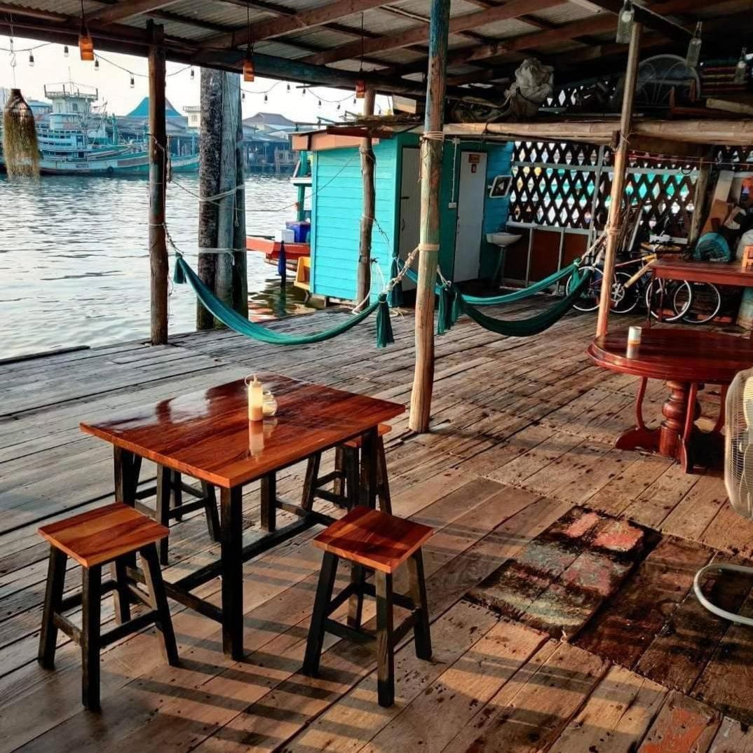 Rub Lom Chom Klong Homestay Chumphon Ngoại thất bức ảnh
