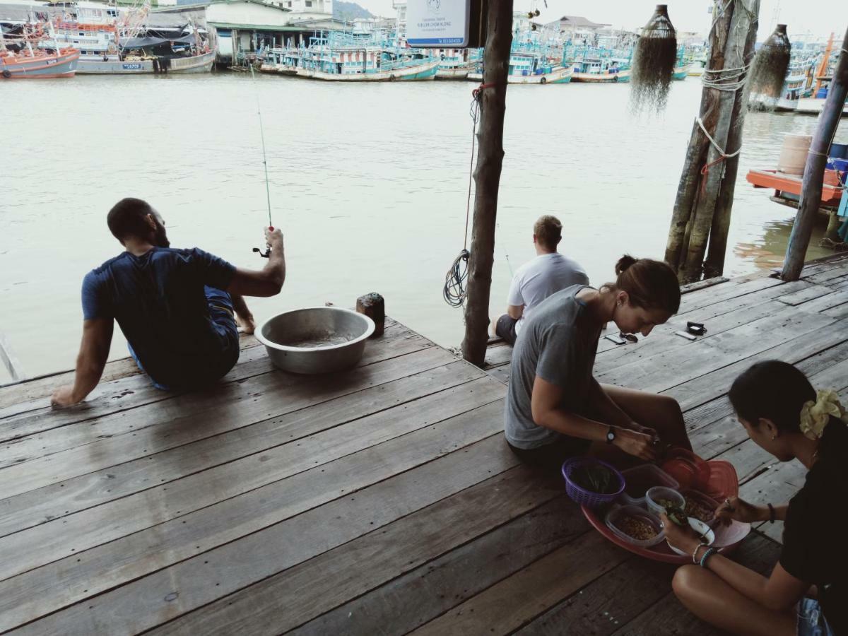 Rub Lom Chom Klong Homestay Chumphon Ngoại thất bức ảnh