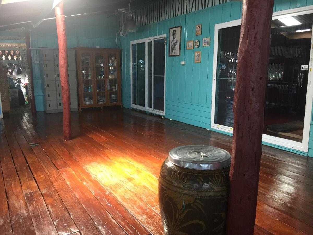 Rub Lom Chom Klong Homestay Chumphon Ngoại thất bức ảnh